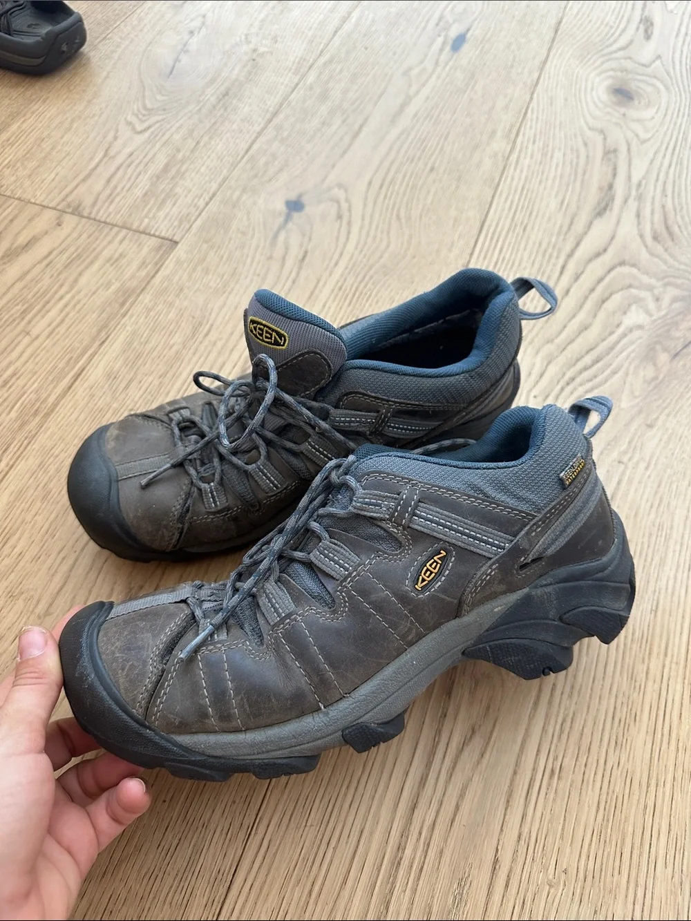 KEEN Men's Brown/Gray Lace-Up Hiking shoes 10